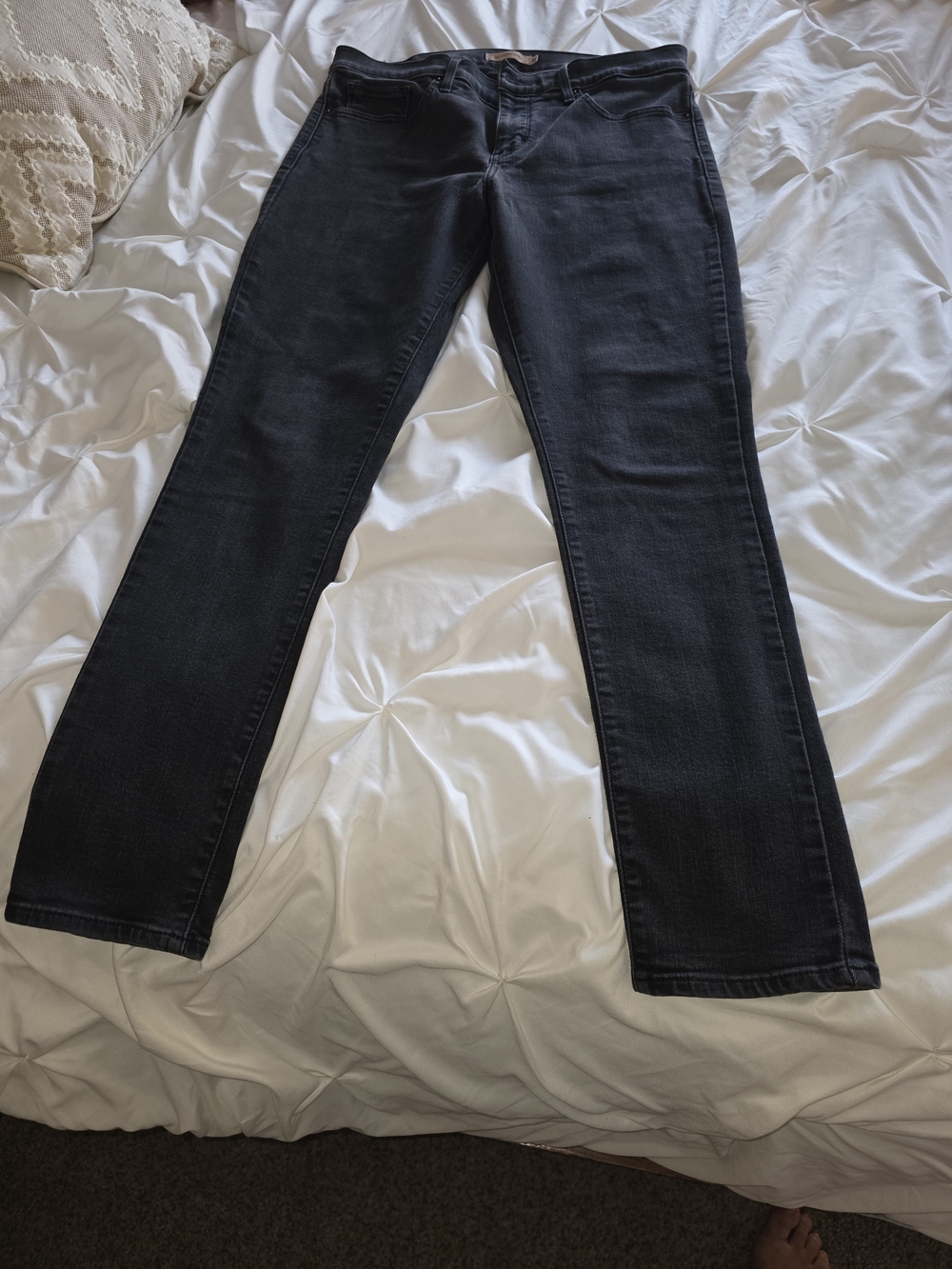 Levi's Women's Skinny Jeans in Black Wash